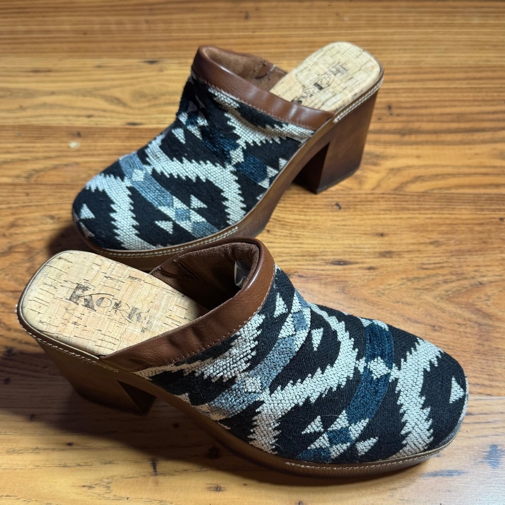 Korks Southwestern Woven Platform Clog Mules Black Blue Geometric Block Heel